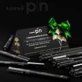 Marker permanentni vodoodporni PIN FINE LINE UNI GINKO V DARILNI EMBALAŽI set 18/1 70328